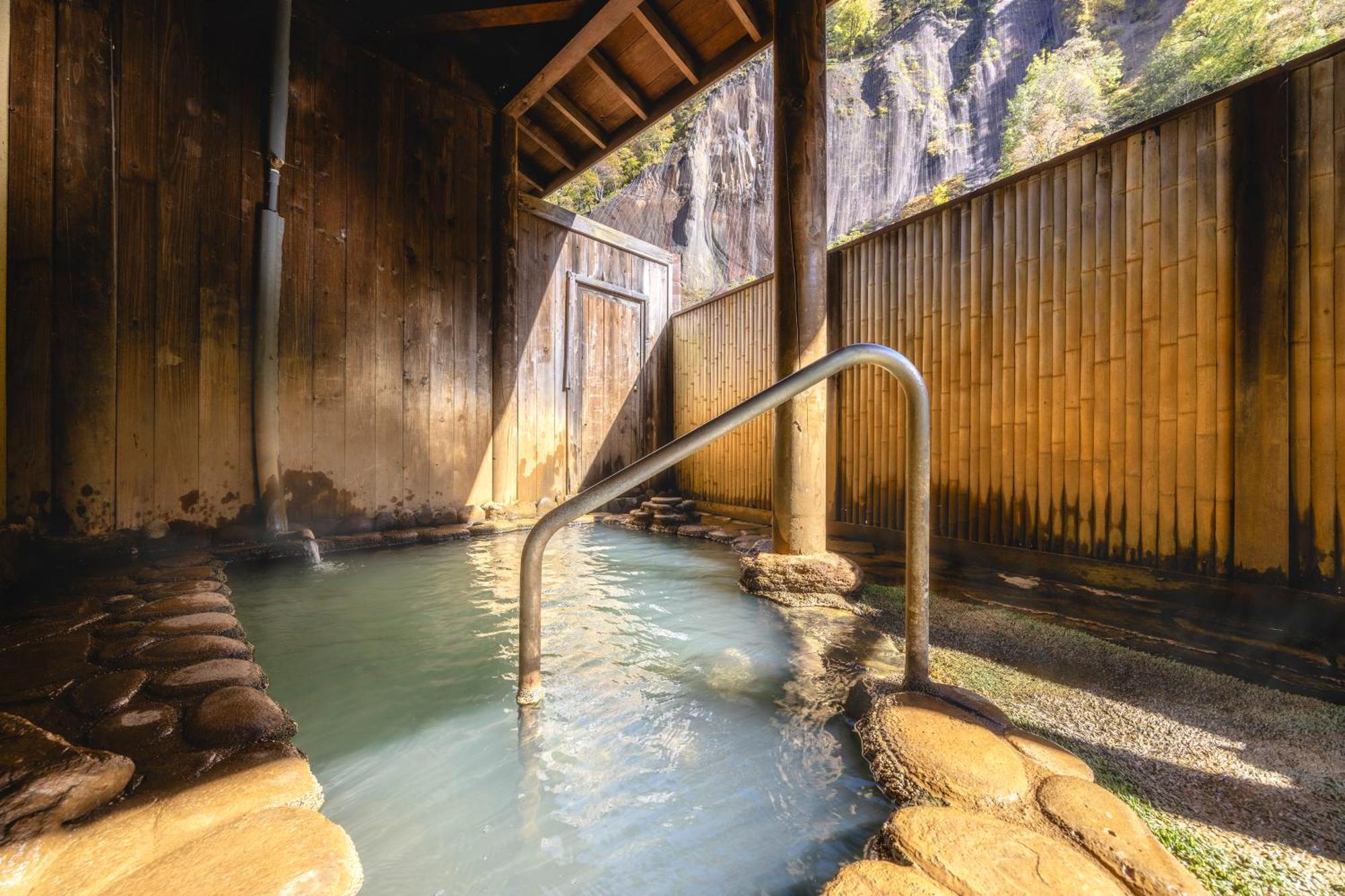 Shikishimaso Hotel Higashikawa Exterior foto